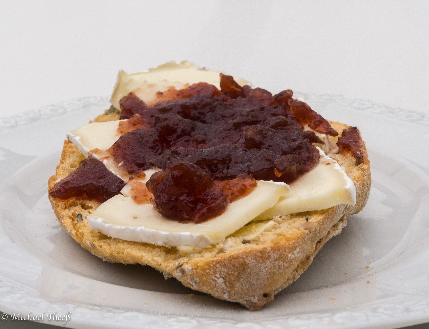 Brötchen mit Käse und Marmelade – Fotogruppe BS