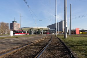 am Hauptbahnhof (Petra)